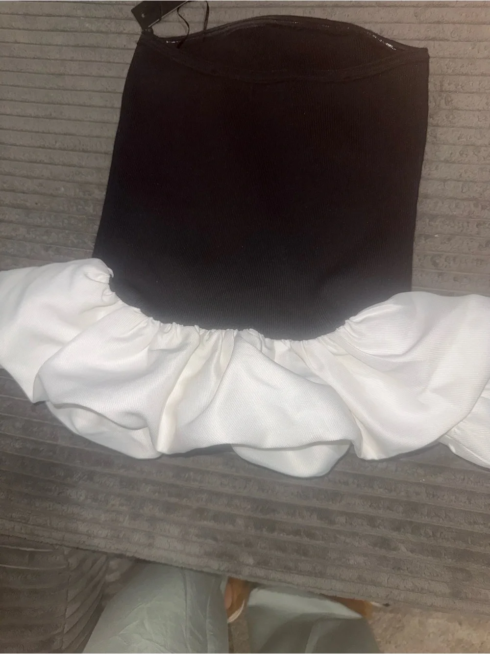 Two-Tone Black & White Ruffle Hem Skirt - Picture 4 of 4